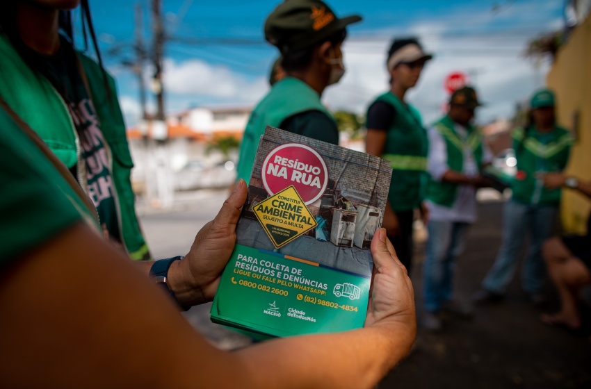 Desenvolvimento Sustentável realiza ação ambiental na Praça Osório Calheiros Gatto, na Pitanguinha