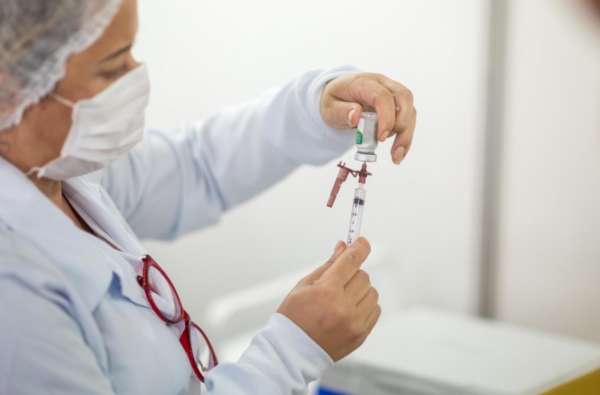 Prefeitura de Maceió amplia público e prazo para vacinar população contra Influenza