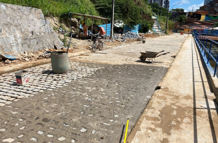Brota na Grota avança com obras de pavimentação no Vale do Reginaldo