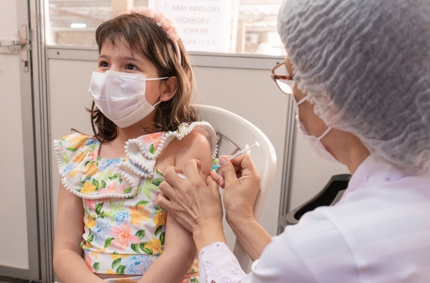 Especialista alerta para a baixa cobertura vacinal infantil contra a Covid-19