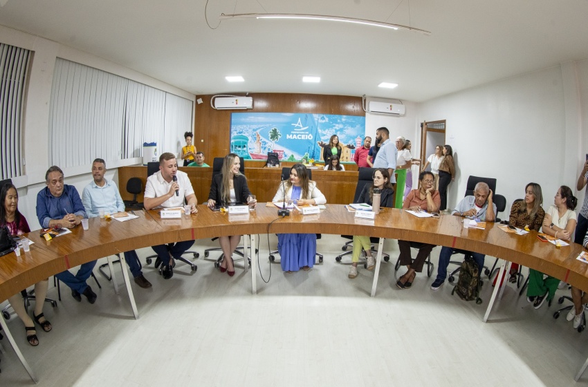 Semuc lança Cartilha do Direito da Pessoa Idosa e programas para o público 60+