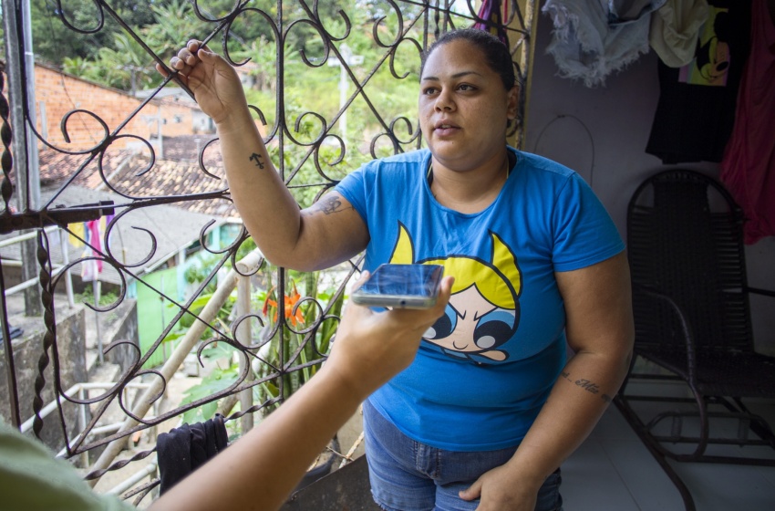 Obras em escadaria garantem acesso seguro a moradores de grota no Biu