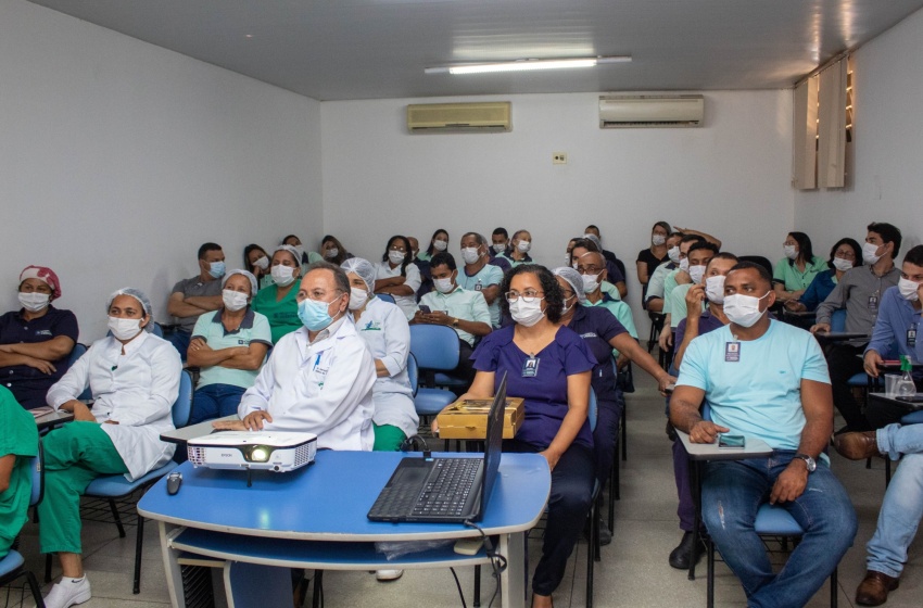 Educação da SMTT ministra palestra para colaboradores do Hospital Veredas