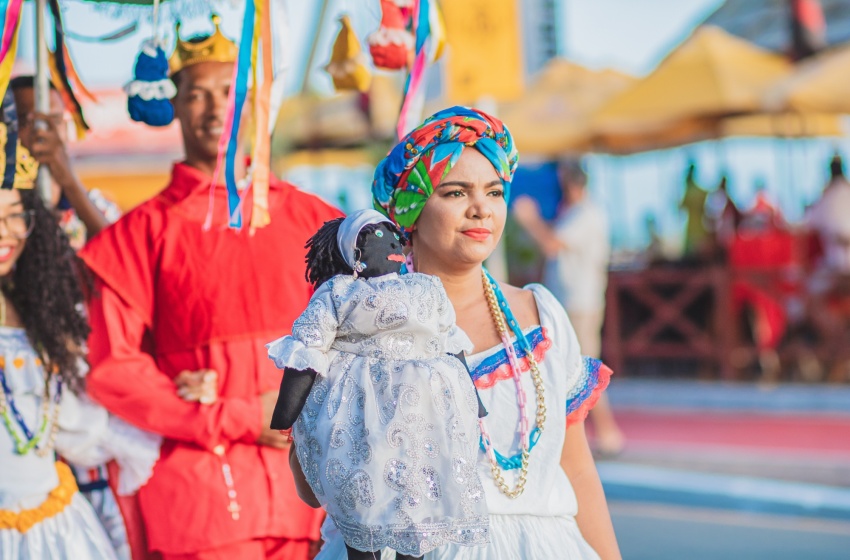 Desfile contagia bairros de Maceió com o espírito do Natal
