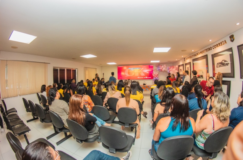 DMTT realiza evento em homenagem ao mês das mães