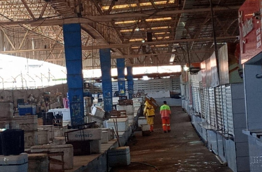 Mercado da Produção recebeu ação integrada de limpeza nesta segunda (23)