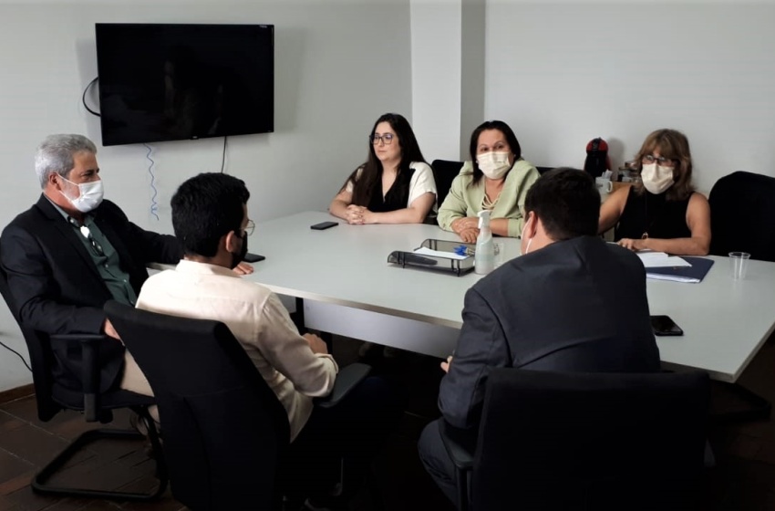 Secretaria Municipal de Saúde fornece dados sobre serviços ao Controle Interno