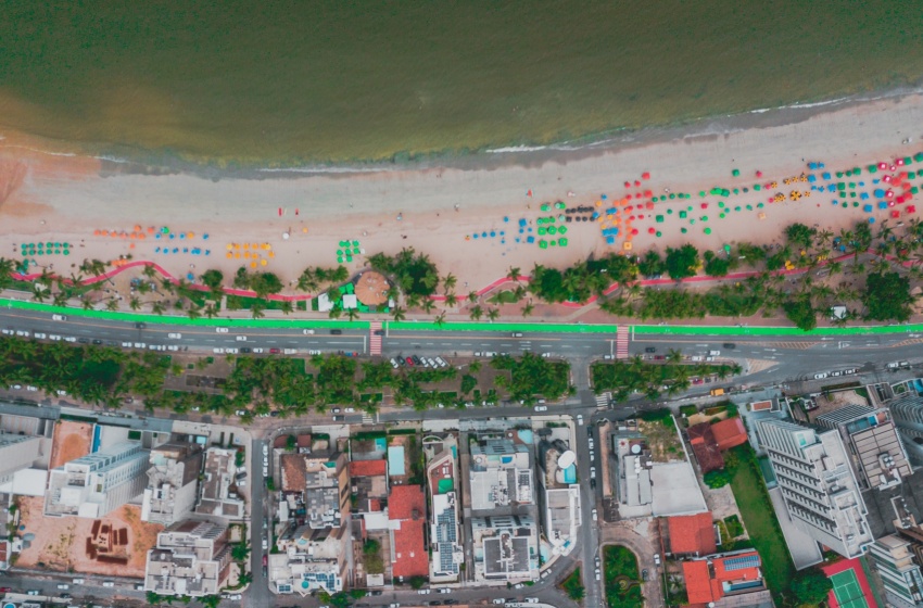 Maceió implanta faixa verde para pedestres na orla
