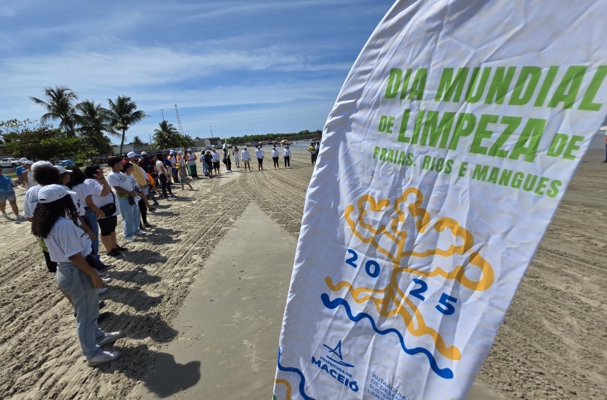 Dia Mundial de Limpeza das Praias: Alurb promove mutirão por toda a orla de Maceió