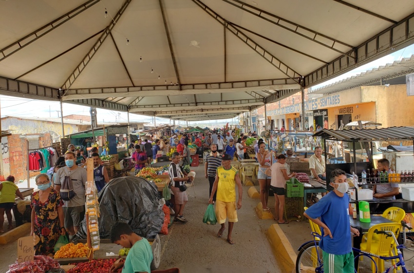 Comerciantes comemoram sucesso da nova Feira do Benedito Bentes