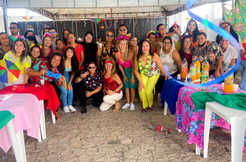 Prévia carnavalesca anima servidores na Sede do CadÚnico em Maceió