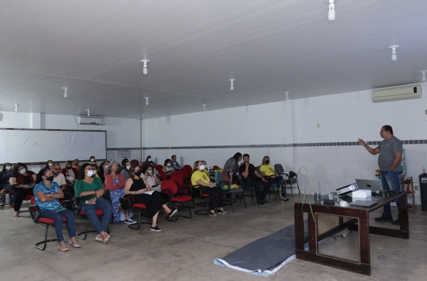 Encontro de educação ambiental discute combate ao Aedes aegypti