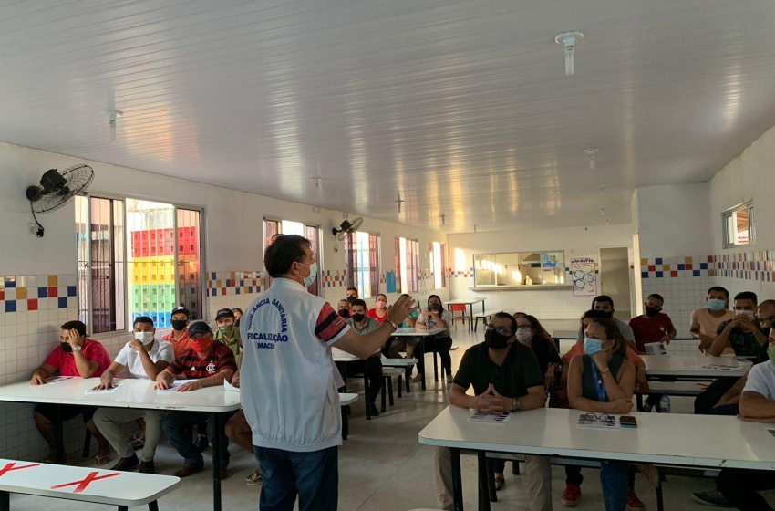 Vigilância capacita para boas práticas na manipulação de alimentos