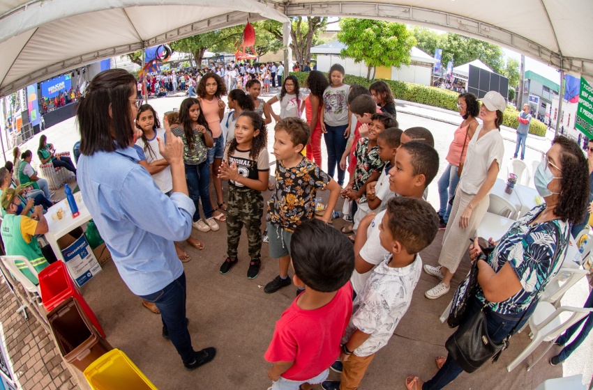 Educar é Massa: Projeto Renasce Salgadinho realiza atividades de educação ambiental com alunos do município