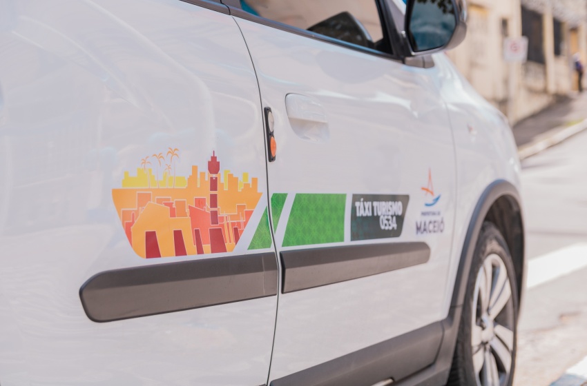 SMTT retoma transferência de permissões de táxi para sucessores dos motoristas