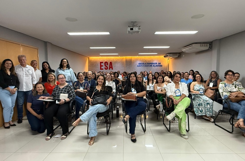 Técnicos das 19 unidades do Cras de Maceió participam de capacitação