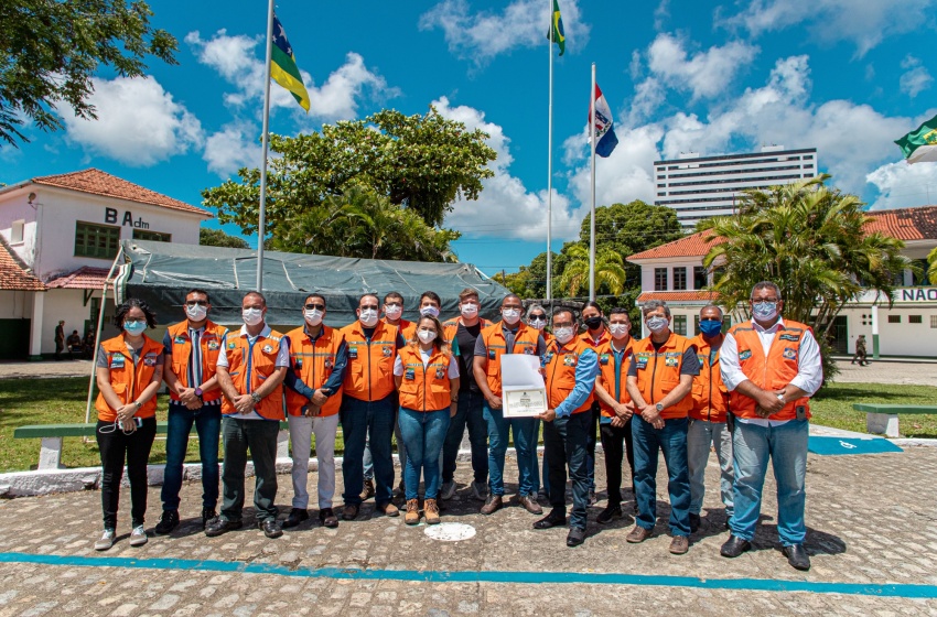 Defesa Civil de Maceió recebe diploma “Amigo do Batalhão”