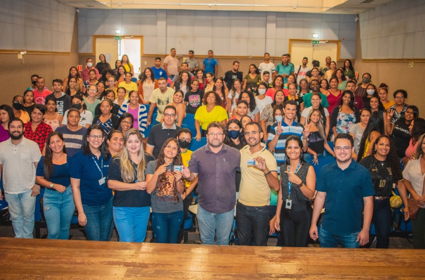 Prefeitura de Maceió inicia entrega dos cartões de passagem para beneficiários do CNH Social