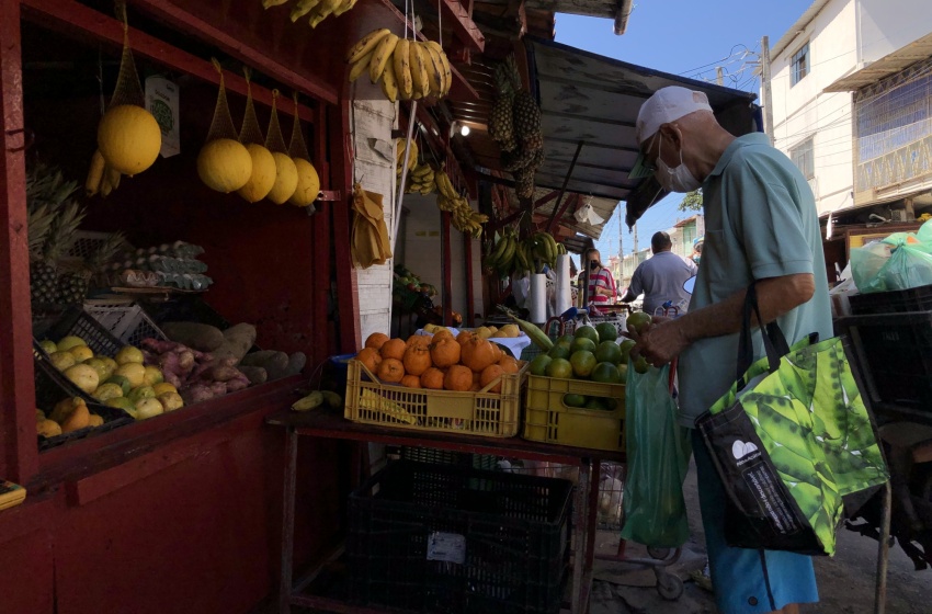 Feira livre da Jatiúca é ponto tradicional para moradores da parte baixa da cidade
