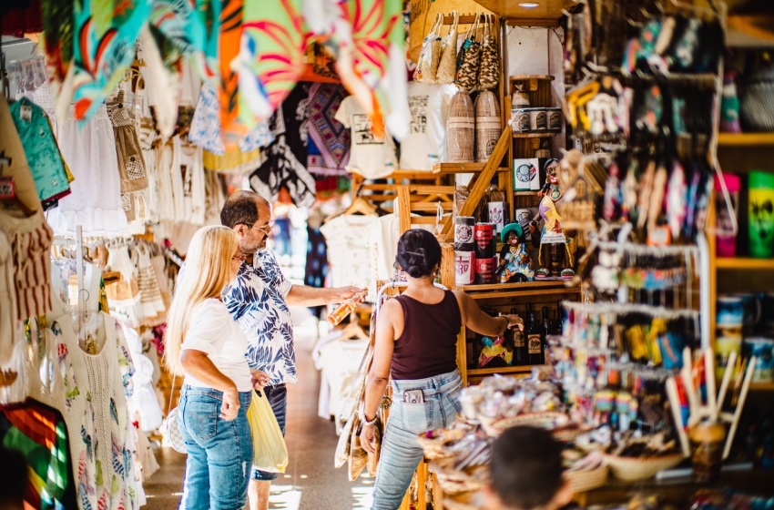 Mercado do Artesanato receberá mais de 150 turistas neste sábado (02)