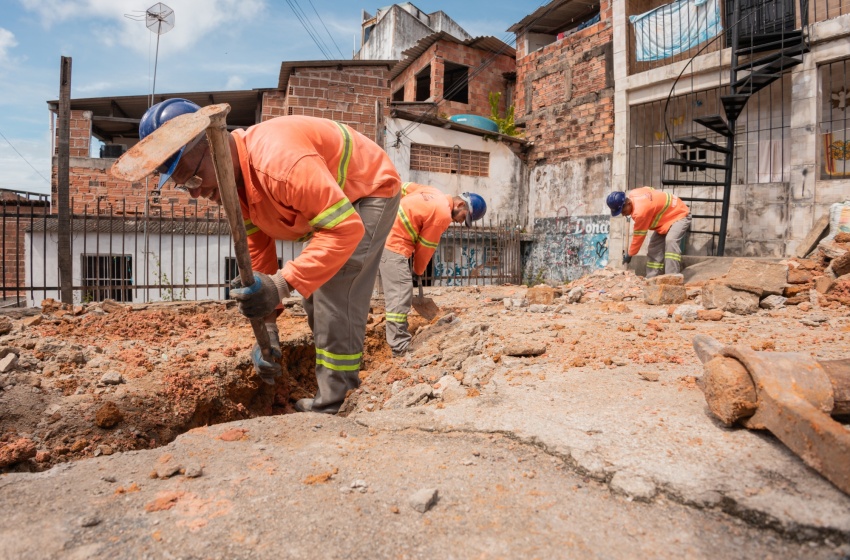 Infraestrutura reconstrói trecho de galeria de água pluvial danificada por ligações clandestinas de esgoto