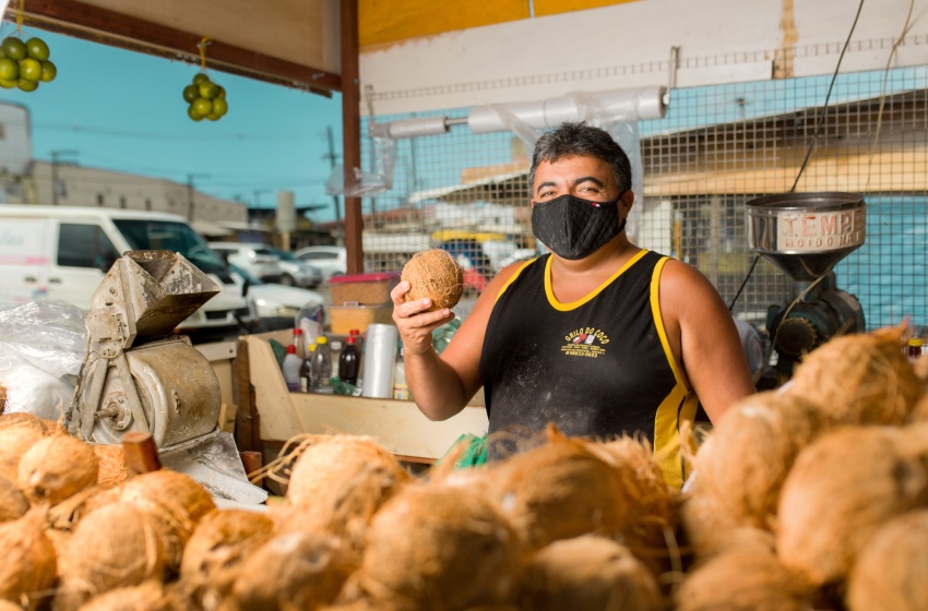 Mercados e feiras funcionam com horário reduzido nesta quarta-feira (8)