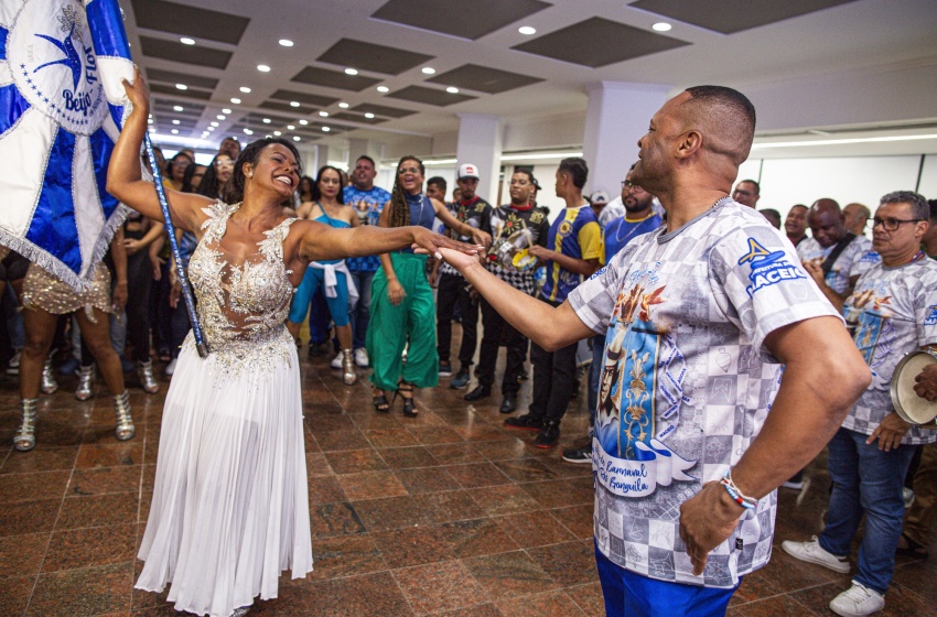 Workshop da Beija-flor destaca a importância da comunidade para o carnaval