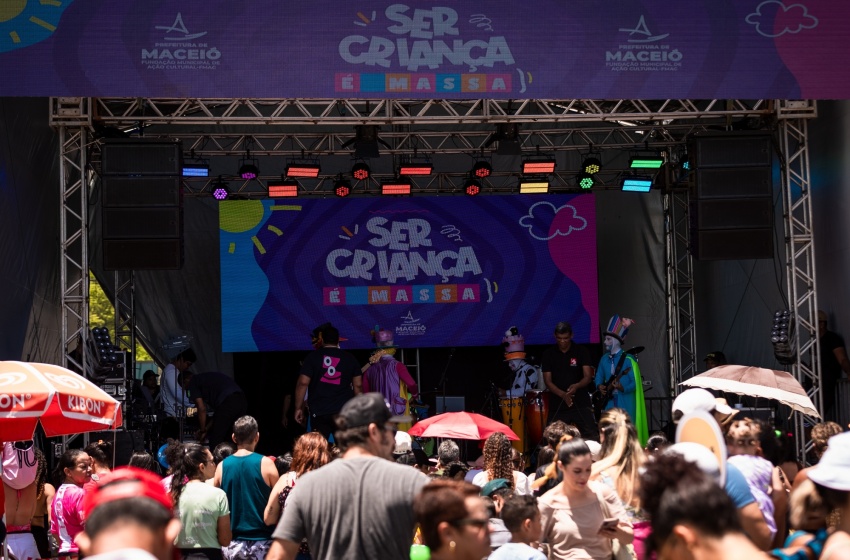 FMAC encerra programação do Mês das Crianças com alegria e diversão na Rua Aberta