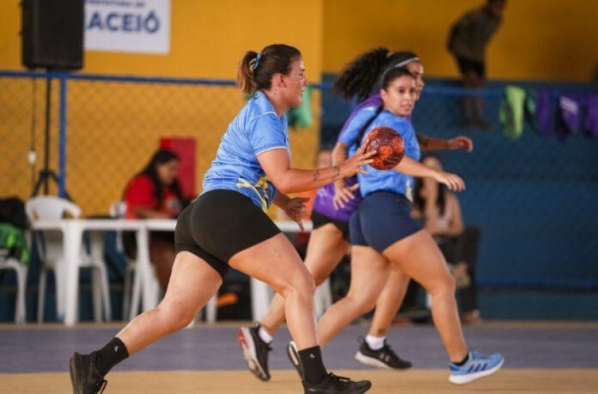 Ginásio Arivaldo Maia sedia competição de Handebol Infantil Feminino, em Maceió