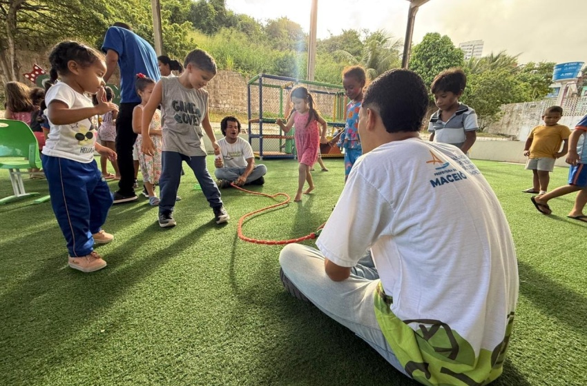 Alurb realiza ação de educação ambiental com crianças do Gigantinhos Poço