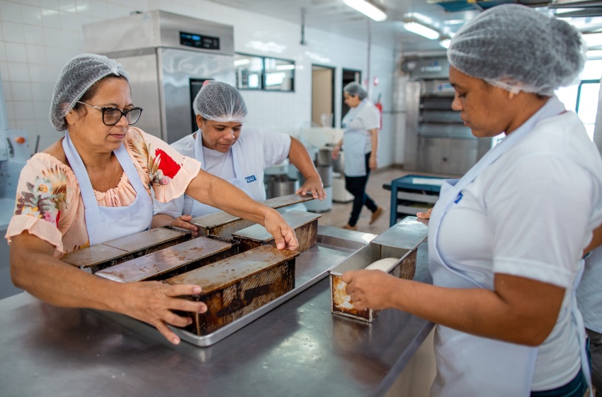 Cursos profissionalizantes mudam realidade de usuários do Cadastro Único