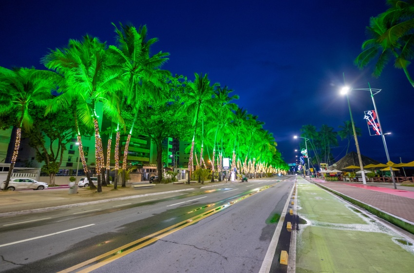 Comemoração do aniversário de Maceió e abertura do Natal 2022 modificam o trânsito na orla nesta segunda (5)
