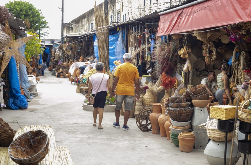 Mercado do Artesanato leva ao público atrações no projeto palco aberto neste sábado (10)  