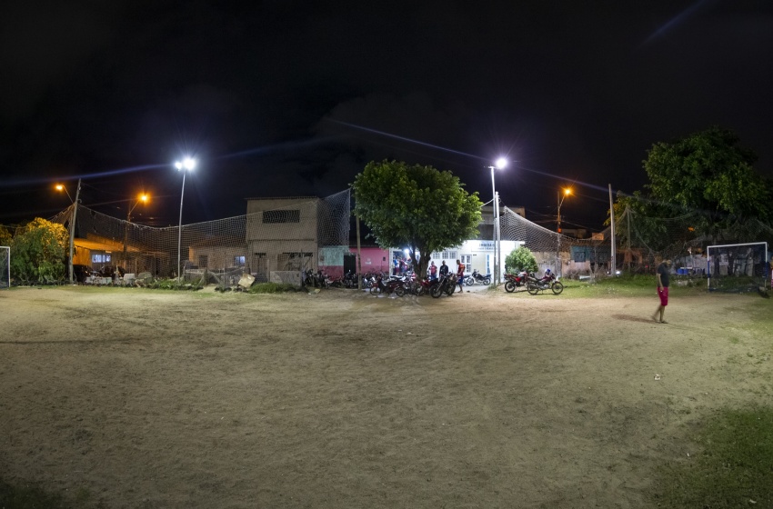 Prefeitura moderniza iluminação pública de conjuntos residenciais de Maceió