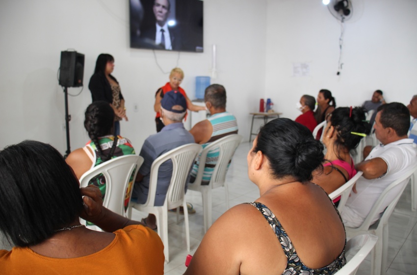 Alunos do EJAI da Colônia de Pescadores participam de curso de corte e costura