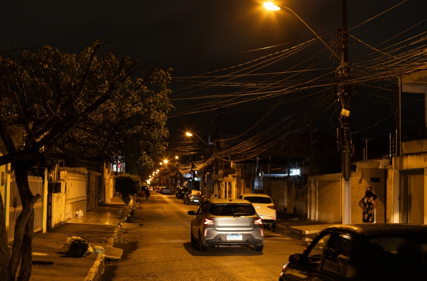 Prefeitura inicia obras de modernização luminosa em importantes vias do Poço e Jatiúca