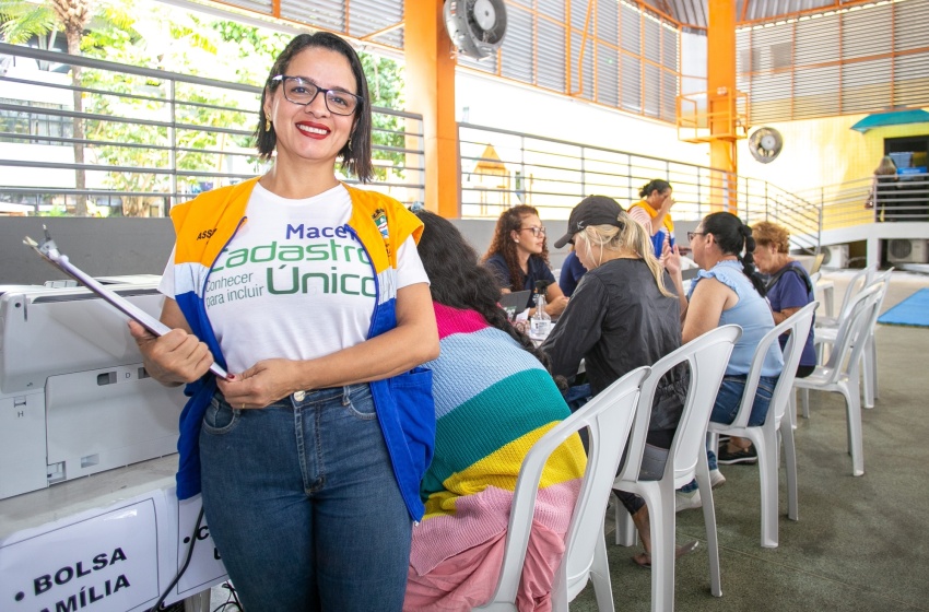 Rota da Cidadania atende mulheres no 'Dia Lilás do Sesc Alagoas'