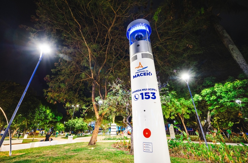 Totens de segurança instalados em Maceió reforçam monitoramento em tempo real