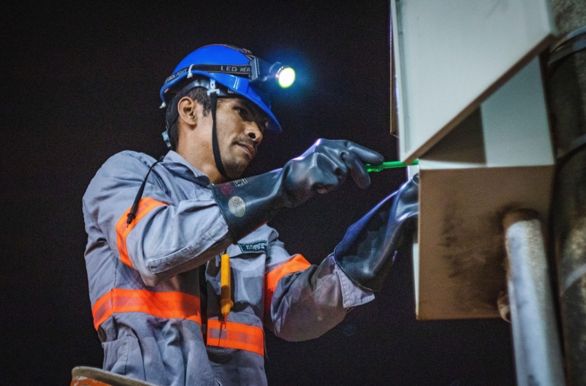 Sima restaura 50 pontos de iluminação em mais um mutirão no Clima Bom