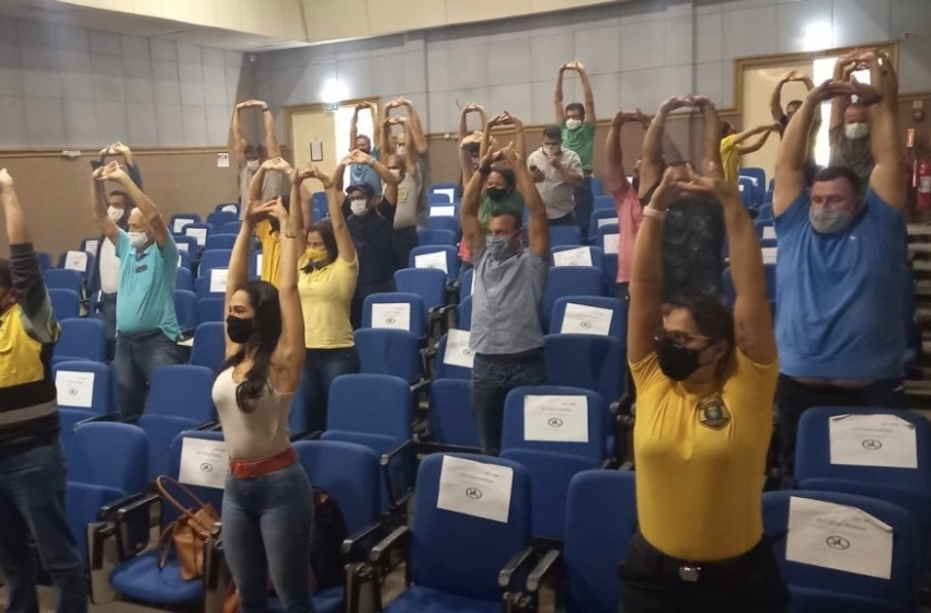 Encontro reúne profissionais que trabalham no transporte escolar
