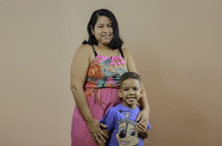 Mães atendidas pelo DMTT são homenageadas com ensaio fotográfico