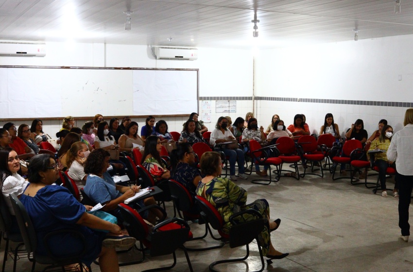 Professores participam de formação sobre o atendimento educacional especializado