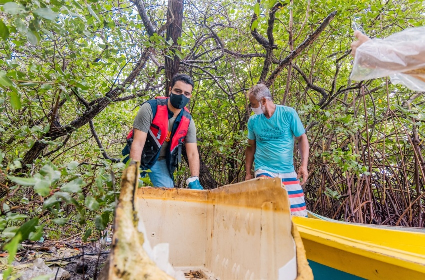 Prefeitura acompanha ação Lagoa Limpa