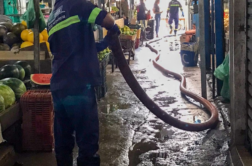Semtabes realiza serviços de manutenção no mercado e na feira do Tabuleiro