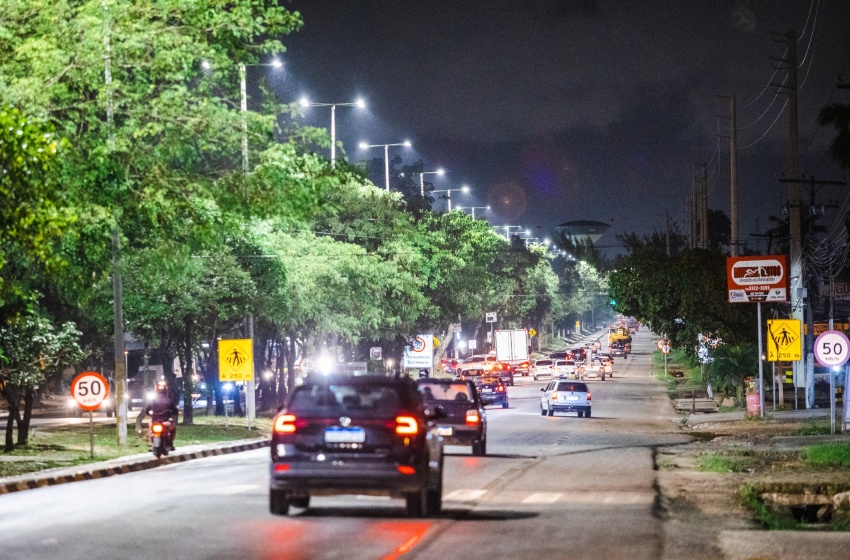 Iluminação em LED alcança mais de 60km das principais vias urbanas de Maceió