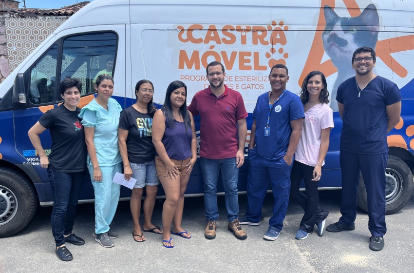 Castramóvel assiste animais de protetores independentes