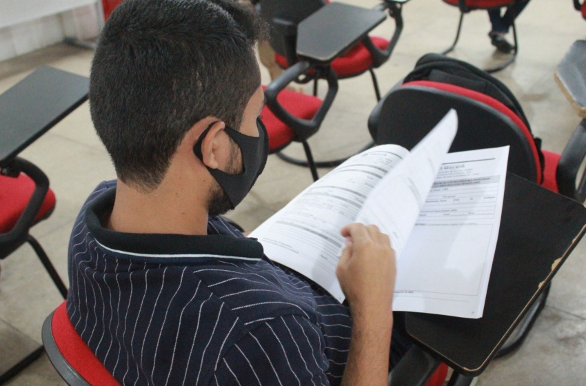 Educação realiza formação continuada presencial com professores da rede de ensino