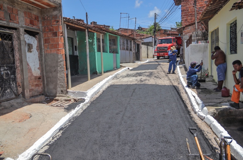 Ações do Brota na Grota chegam aos bairros da Gruta, Chã da Jaqueira e Benedito Bentes