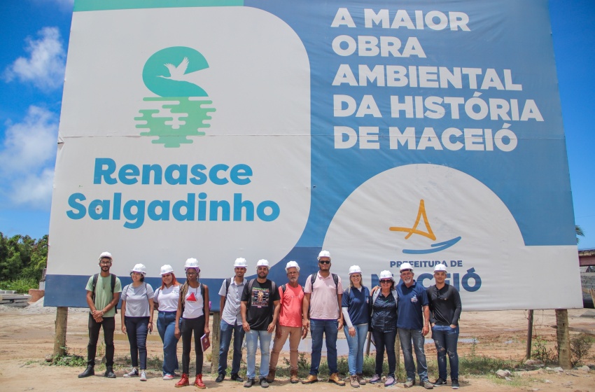 Acadêmicos visitam canteiro de obras e conhecem projeto Renasce Salgadinho