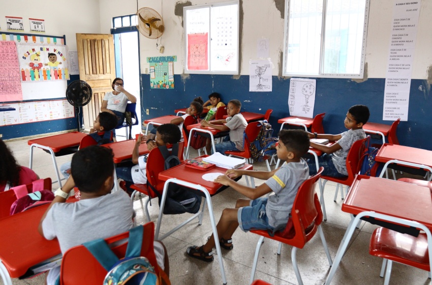 Eleição: Inscrições para se candidatar aos cargos de diretor e vice das escolas municipais começam nesta quarta (12)